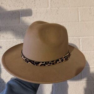 Stylish Tan Fedora with Leopard Band